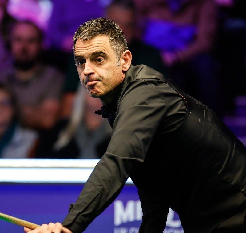 开云体育-FLY险胜DFM，Tarzan极限生还后反打鏖战多局小组赛，留下经典瞬间